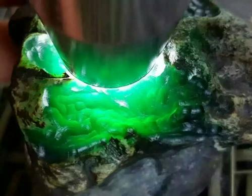 翡翠|翡翠界有“三赌”，是哪3个？