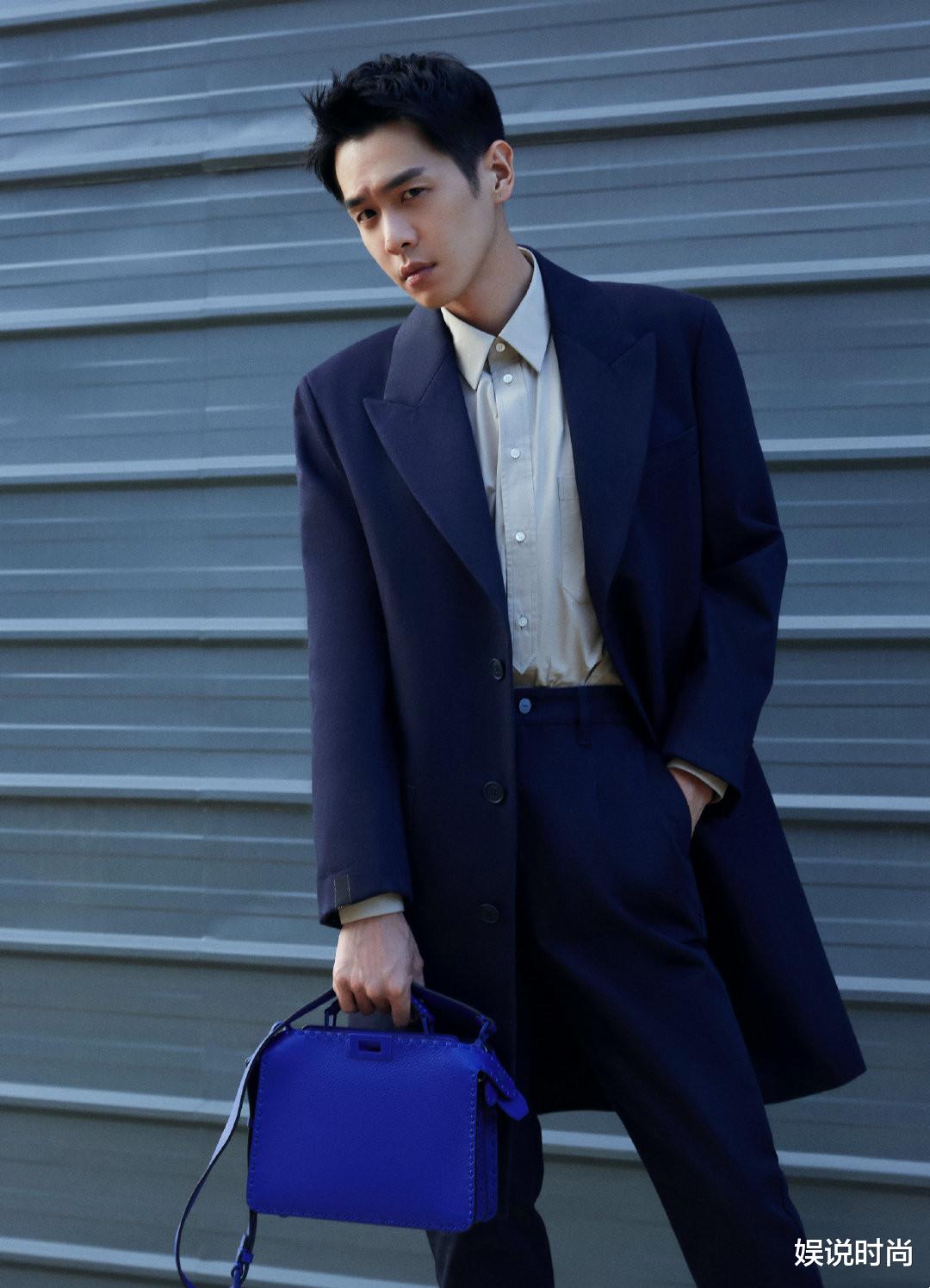 娱说时尚 张若昀晒时尚造型，网友的评价来了，你好帅呀！