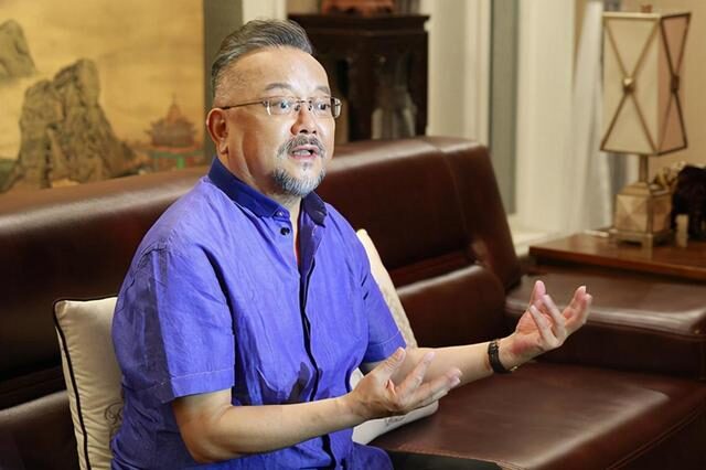 王刚|王刚身陷“误砸宝贝”风波，一场官司导致节目停播，结果究竟如何？