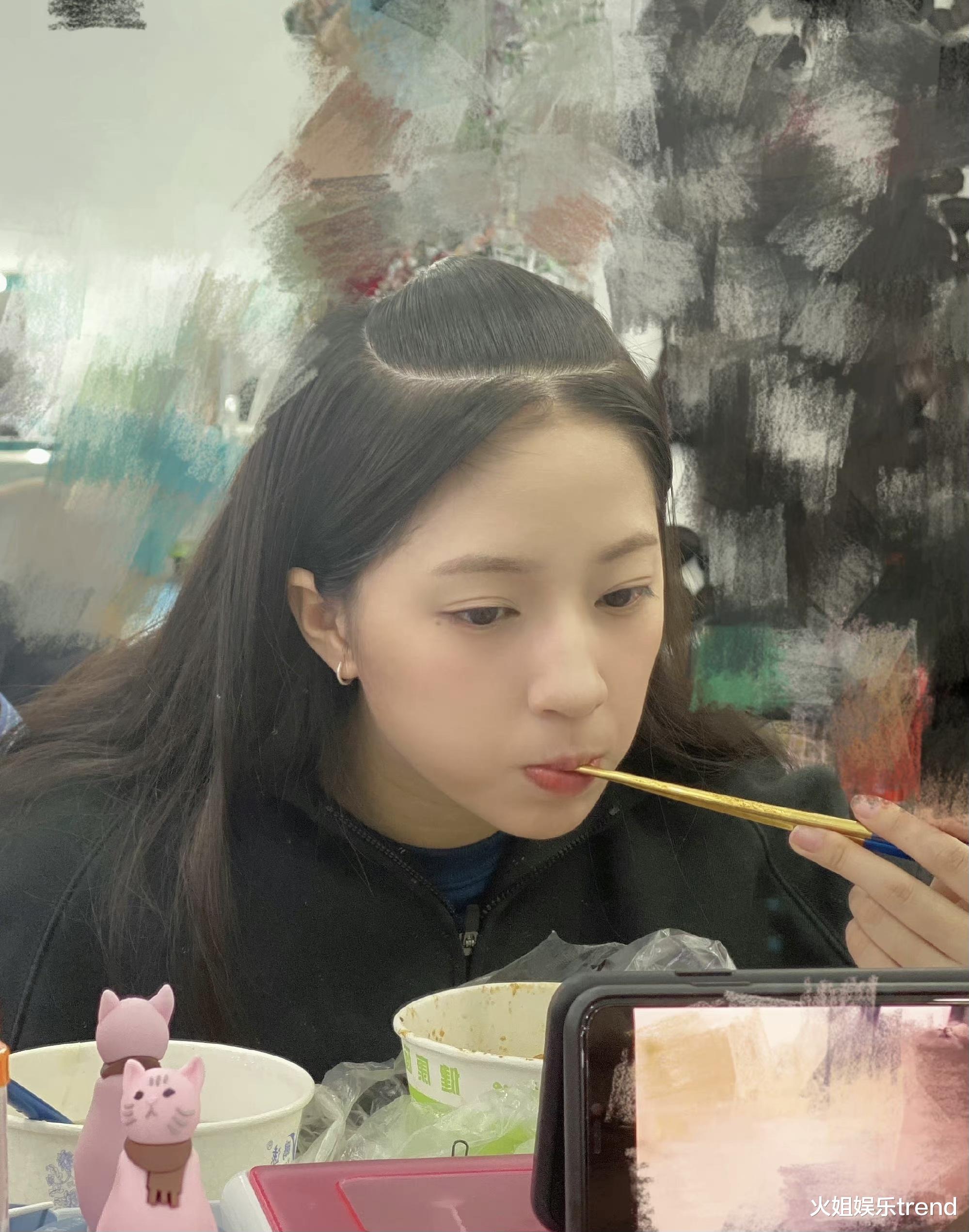 娱乐圈|娱乐圈的钱太好赚了，阿娇阿SA最大收获是搬上海，收入百万