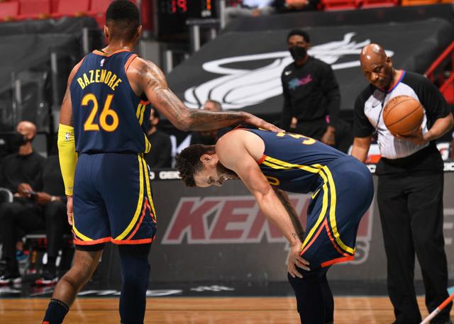 勇士队|再见勇士！再见季后赛！库里39+5+6无力回天，格林11+16+10要背锅