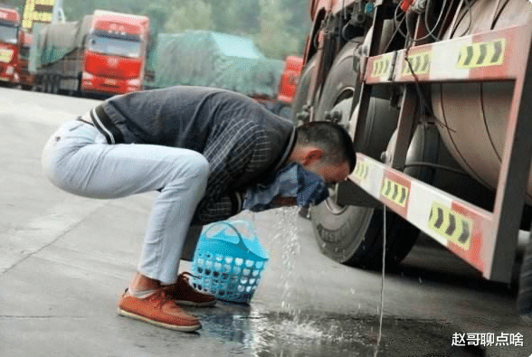 赵哥聊点啥 可悲！51岁货车司机因对处罚不服自杀，想以此唤醒领导重视，对此你怎么看？