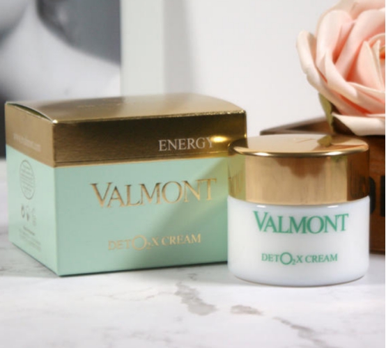 医生|50岁左右适合哪些抗老护肤品，这几款公认好用，淡纹效果很惊艳