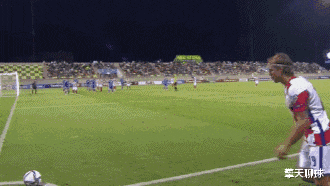 克羅地亞隊(duì)|3-0，世界亞軍踢瘋了，71%控球+轟29腳，坐穩(wěn)第一+甩歐洲冠軍7分