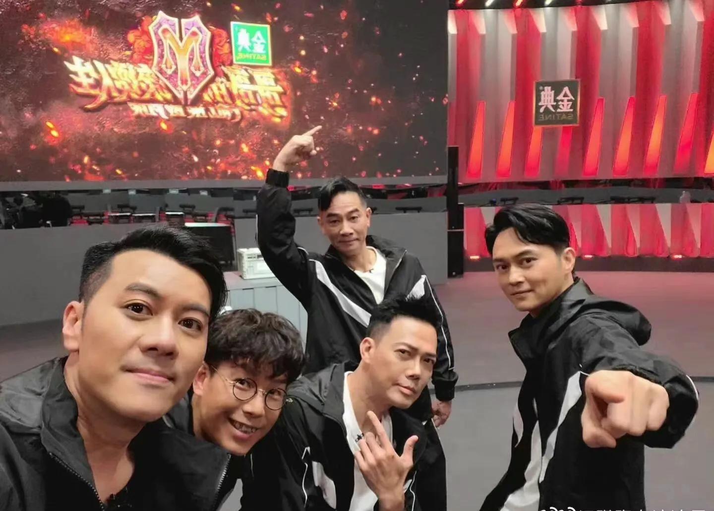 披荆斩棘的哥哥|网传《披荆斩棘的哥哥》成团夜由直播改为录播,张艺兴有望加盟,还有神秘嘉宾出现