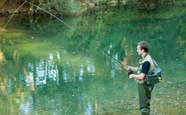 饵料|夏季垂钓，只要这五点做出改变，鱼获不是问题！——盛世三渔