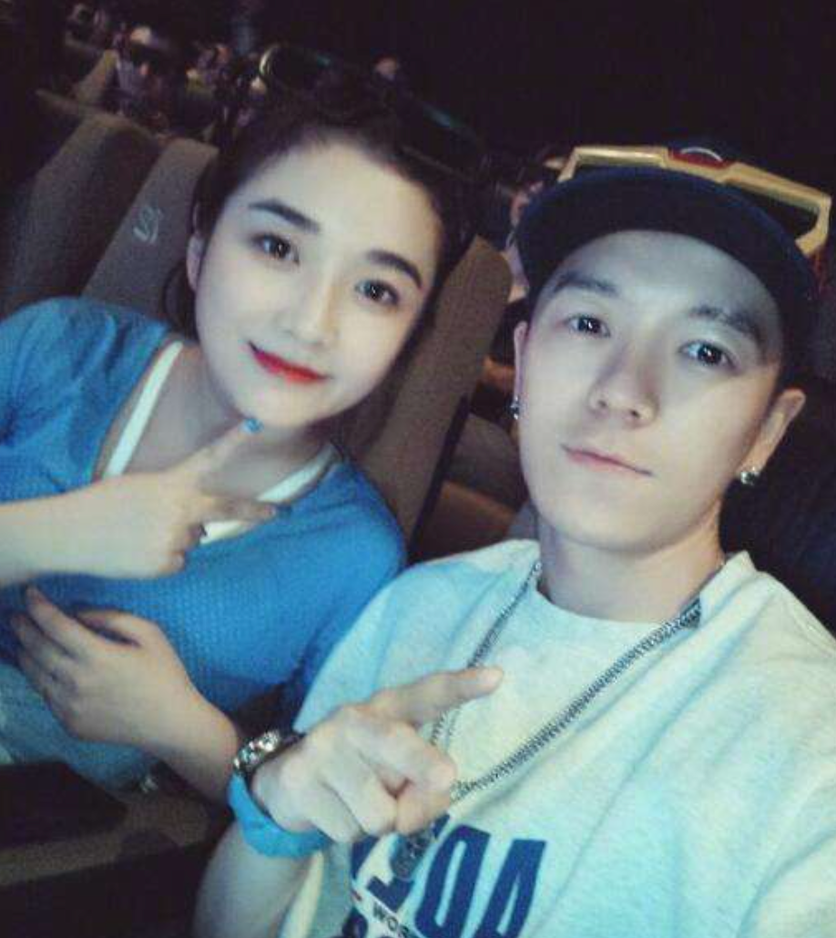 王栎鑫|王栎鑫首次回应离婚细节！自曝男方承担抚养费，澄清室友只是爱称