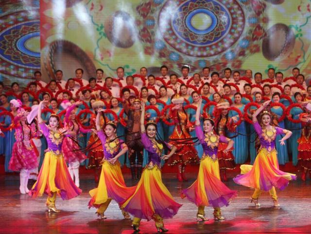 张平解读 绝不会惯着！欧盟对中国内政指手画脚的毛病，是该改改了