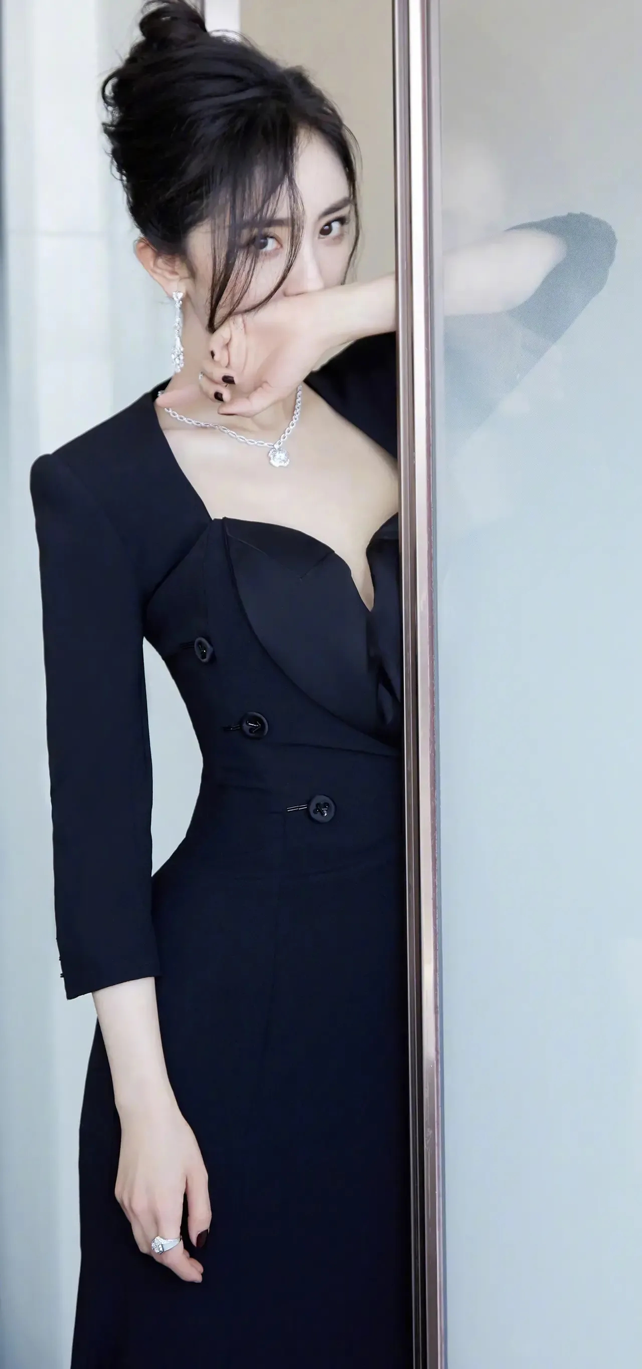 杨幂|杨幂，长腿女神，身材丰满，成熟美女，高清写真，谁娶到她就幸福了