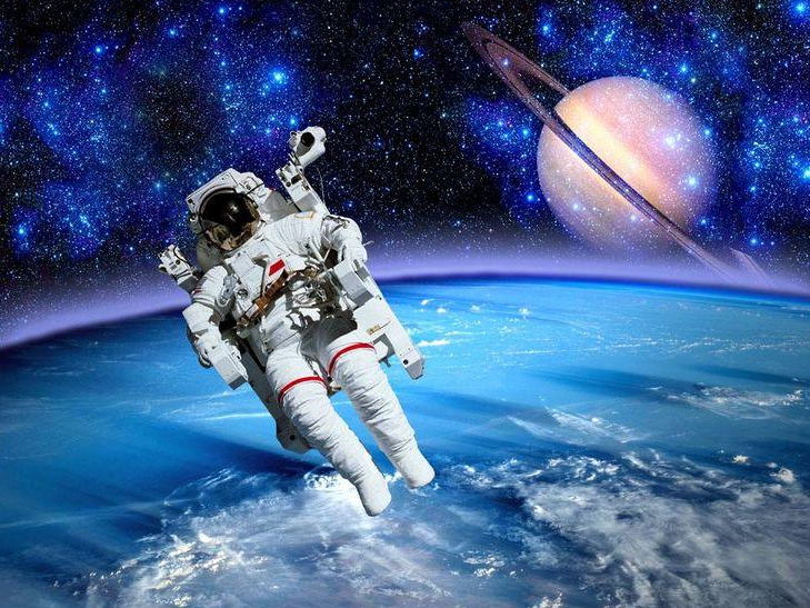 杨振宁|宇航员暴露在太空，血液沸腾汽化肺部炸裂，40秒内身亡