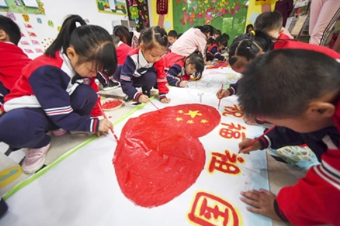 安妈育儿日|教育经费被砍将近20亿，网友却说清北并不冤，人才流失确实严重