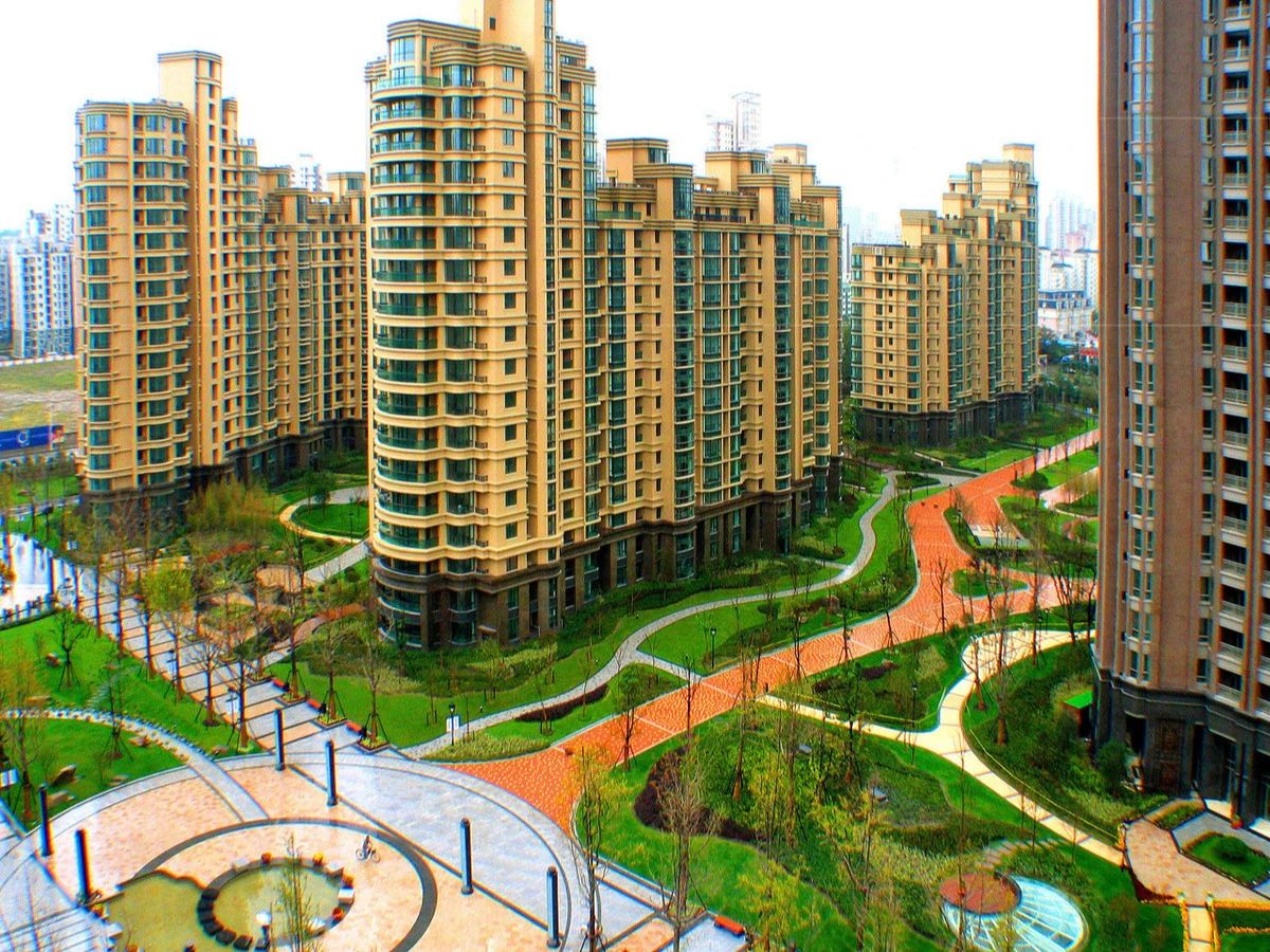 时尚装修设计大全|过来人提醒：一梯两户买东户好还是西户好？很多家庭都想错了