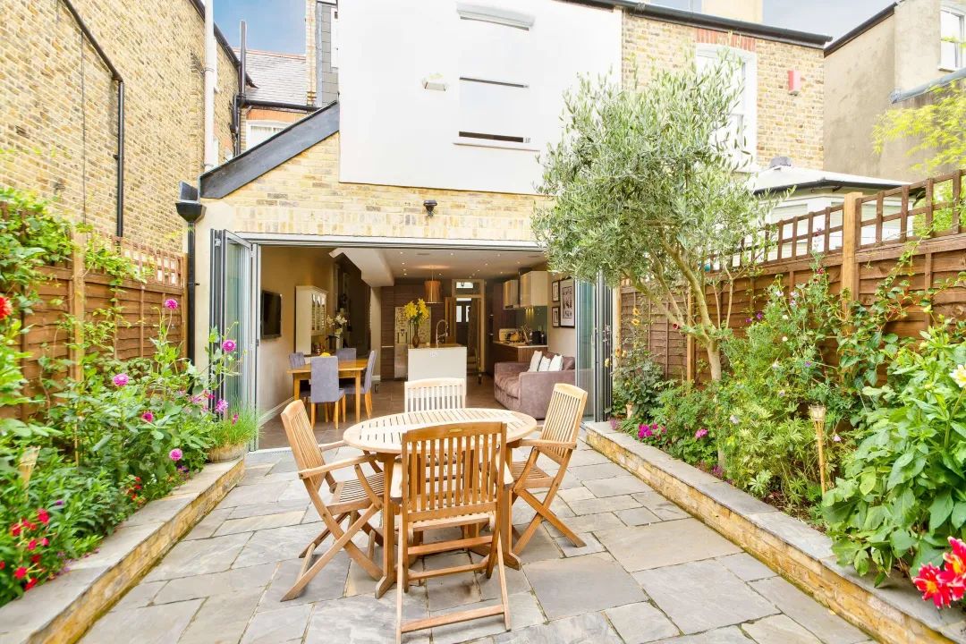 小面积庭院如何设计？4个要点+4个禁忌，让你的小庭院与众不同