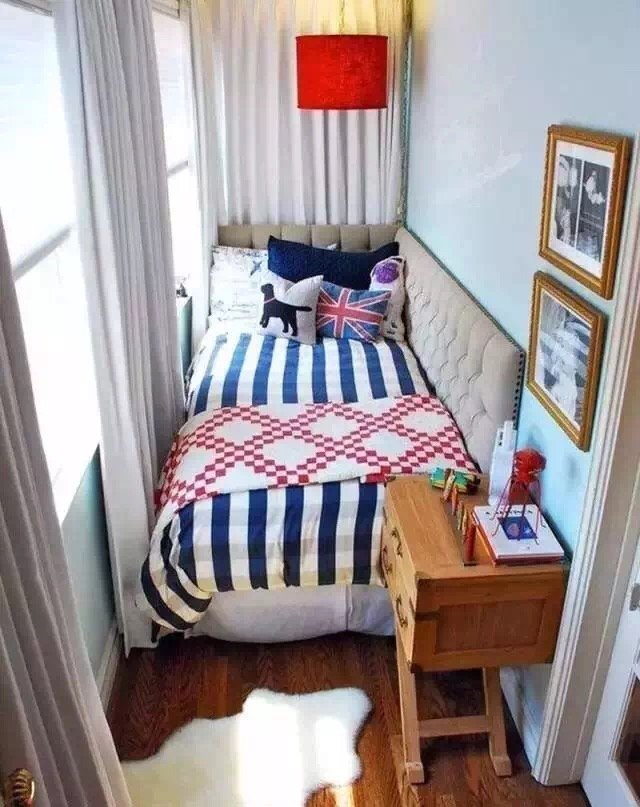 阳台别只用来晾衣服，看看别人家的阳台改造，直接多出一间房