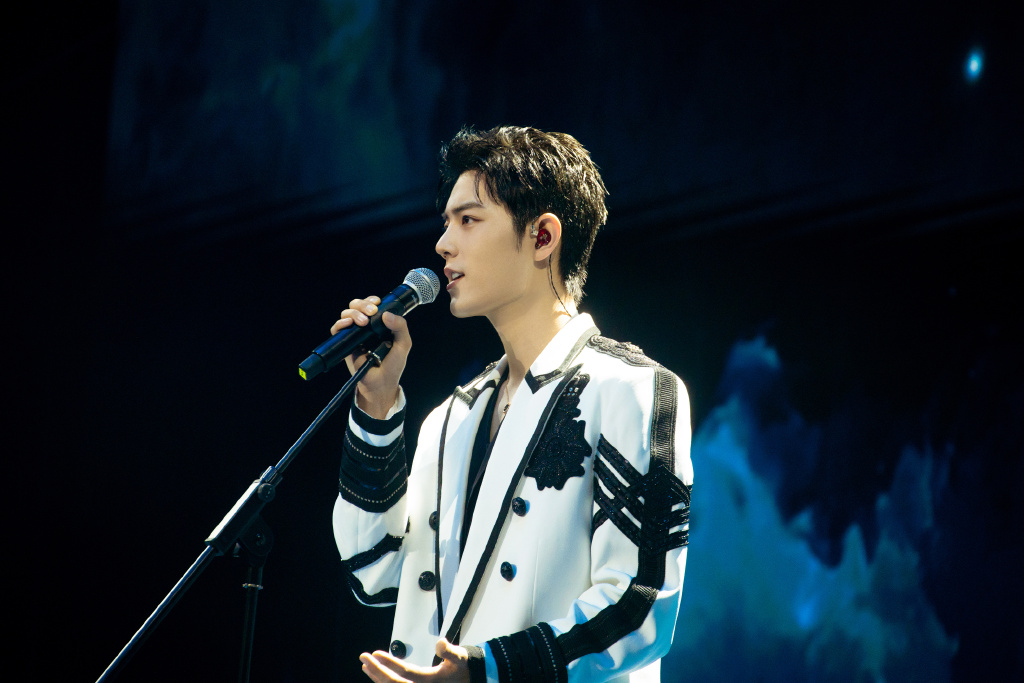 宋喆|肖战又被官媒点名!其教师粉丝因追星致学生患抑郁症