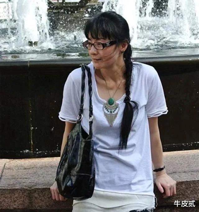 姐姐|“好干妈”李赛凤，成于自己败于“干儿子”