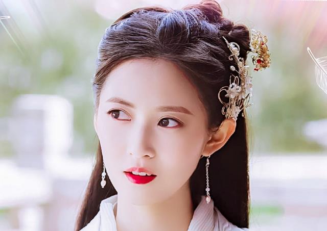 香蜜沉沉烬如霜|《香蜜沉沉烬如霜》：捧红罗云熙，带火邓伦，却忘了“霸屏”的她