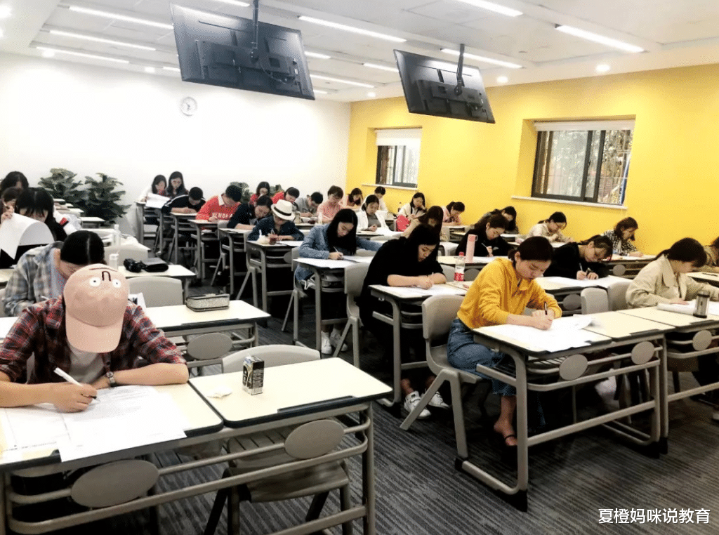 宋庚一|有人要给宋庚一捐钱找工作？人民日报的评论直击痛点，该醒醒了