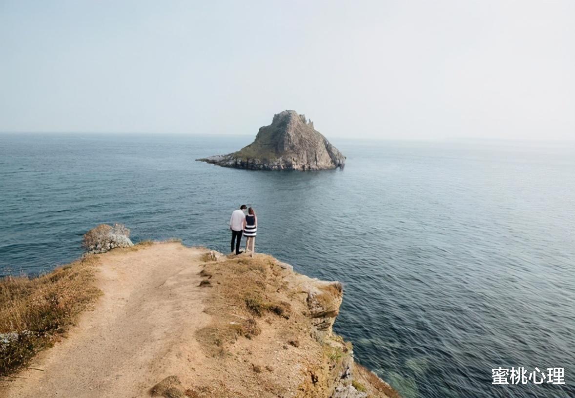 |在单位里，勾心斗角却斗不过别人，3条原则共大家参考