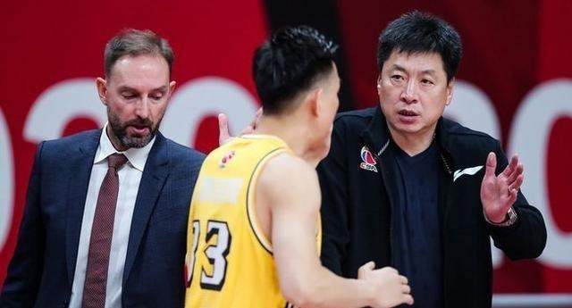 廣東男籃|已經離隊！曝CBA頂級名帥走人，或重返廣東宏遠執教