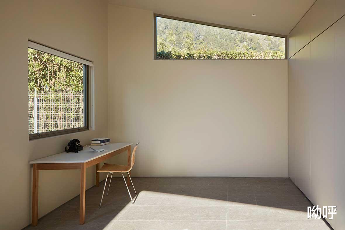 一位作家的避世海边小屋