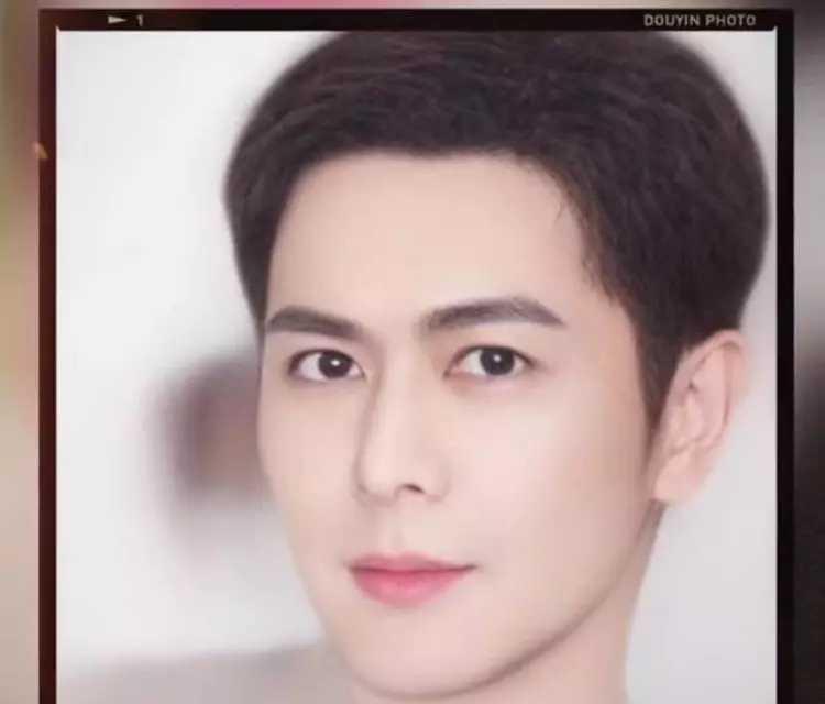 |59岁关之琳玩“性别转换”：网友：你和陈学冬是“亲兄弟”？