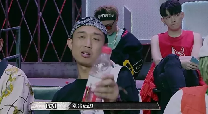 刘耀文|与乐队选手起争执，GAI：我现在有点火爆了