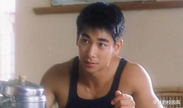 赵文卓|49岁赵文卓坚持健身，满身肌肉线条感十足，果然不会让人失望！