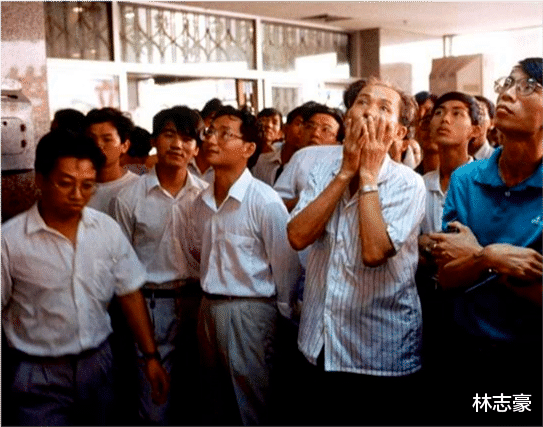 深圳市|90年代的深圳老照片：经济发展迅猛，年轻人思想开放，时尚漂亮