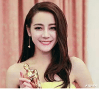 迪丽热巴|迪丽热巴新广告大片上映，不愧是顶级明星，穿保暖内衣也好看