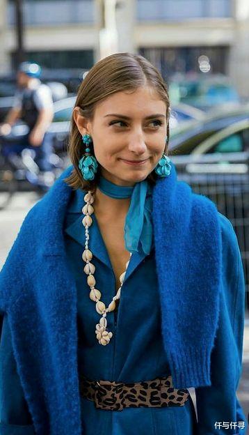 仟与仟寻|《东爱》30年：莉香的穿搭从来没过时！盘点90年代复古风的3大元素