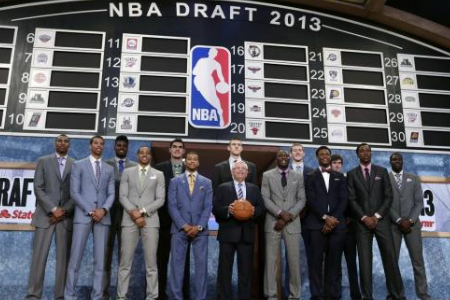 nba选秀|那年堪称NBA选秀史上的灾难，球队老板集体蒙圈，前十竟一个能打的也没有！