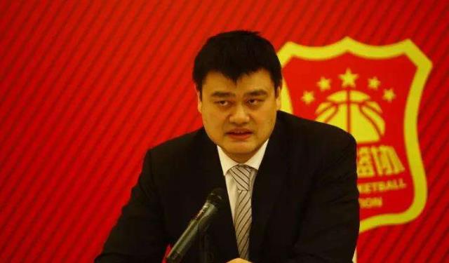 吴洪娜聊说育儿|从丁神到周琦，为何睢冉被骂出翔还撞南墙？苏群揭开CBA无奈现状