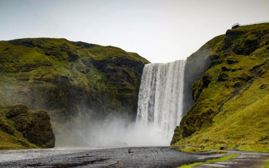 本人讲星座 不丢失原则，骨子里清醒的星座，无畏于大风大浪，活得舒坦惬意