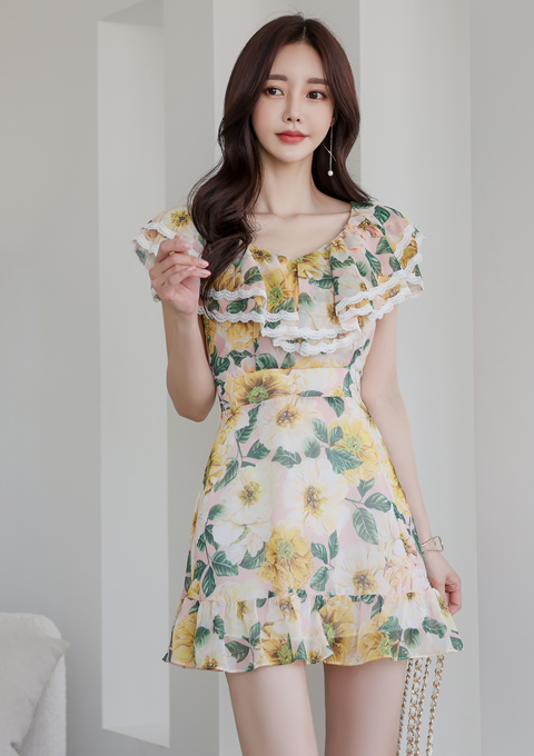 心壹文学|女神孙允珠时尚搭配:鲜蕊迷迭香惜春菊叶碎花衣裙