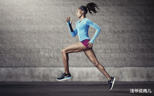 穿衣搭配|“冻龄奶奶”火了，48岁却被误认是大学生，奶奶：我孙子都上学了