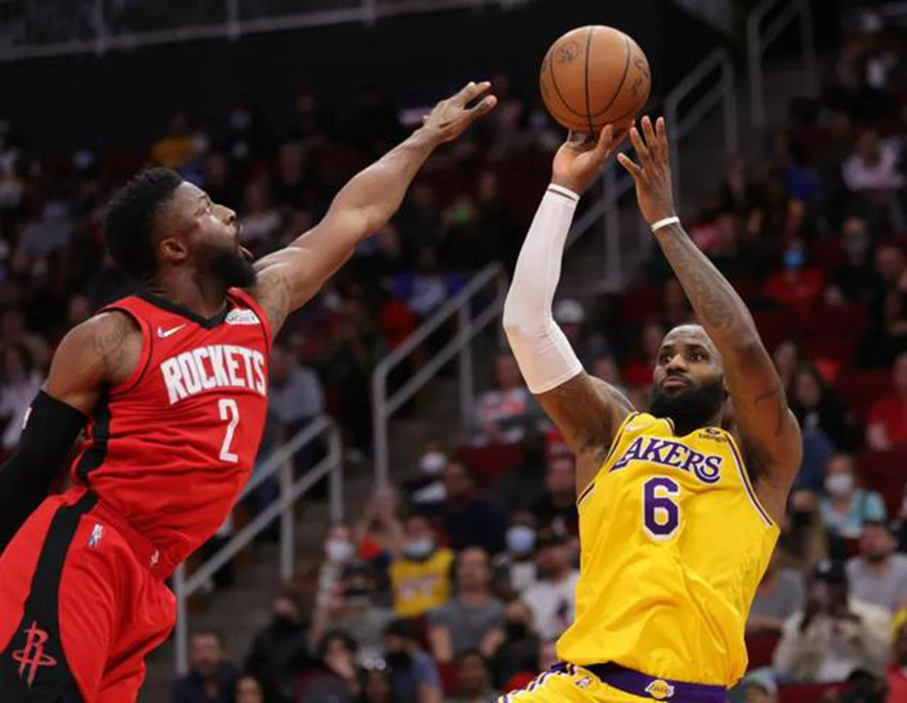 勒布朗·詹姆斯|NBA首位全能王！两项数据为近十年新高，退役之前还有三个愿望