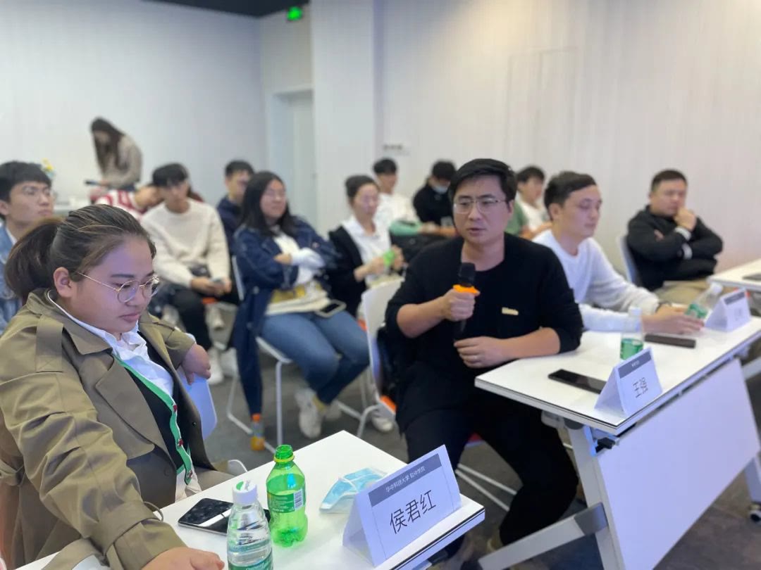 基因|后浪来袭｜华中科技大学软件工程学院到访诸葛io！