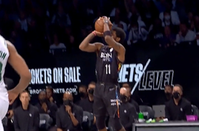 凯尔特人队|太离谱了！杜哈欧联手60秒收比赛！绿军眨眼就没了：这谁顶得住？