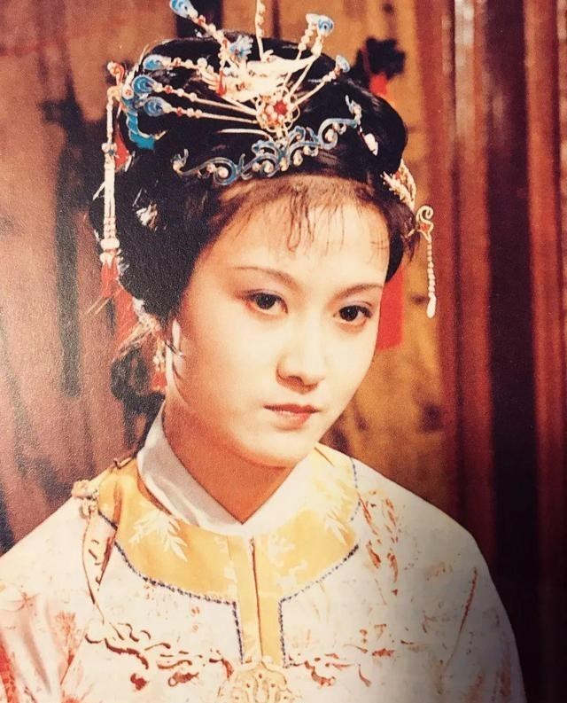 明儿说小|通过人物对比来看《红楼梦》中女性意识觉醒