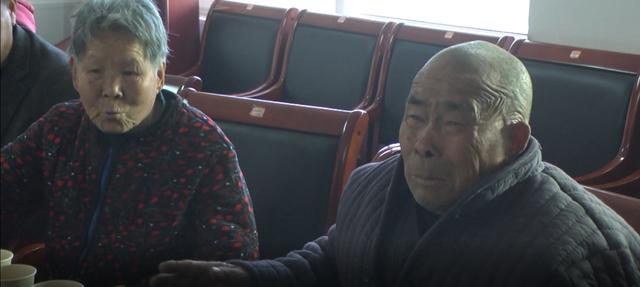 河南都市频道 暖！被好心人收留9年，她终于见到了自己的孩子...