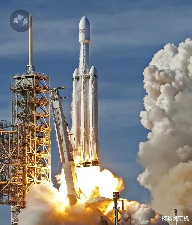 卫星 可回收的猎鹰9号成功发射了百次，研发费只有5亿美元，接单赚了20亿美元