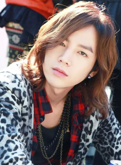 |34岁张根硕减肥成功，甩掉多余“赘肉”，重回颜值巅峰