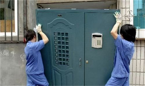 老人被邻居装修“吵死”,家属向工人和厂家索赔129万,法院判了