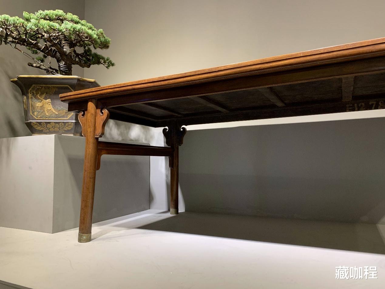 |又见超大宽长比，清黄花梨小画案板心两拼