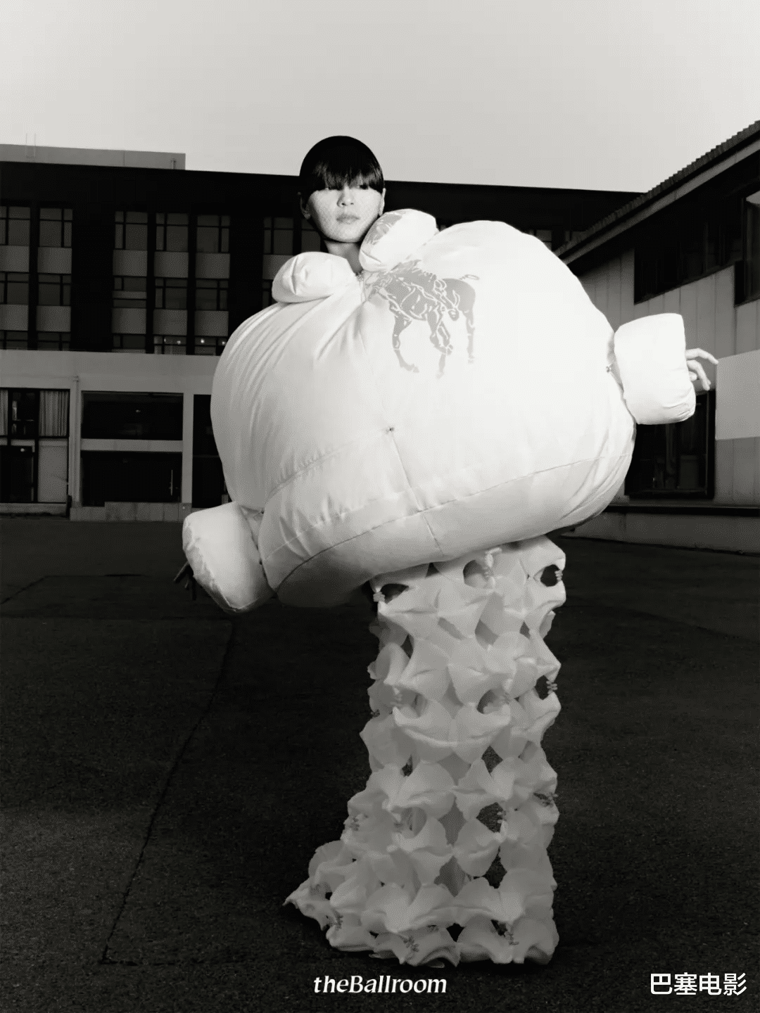 杨幂|2021最后一天，我把最辣眼的明星封面都找来了，可以笑到过年了