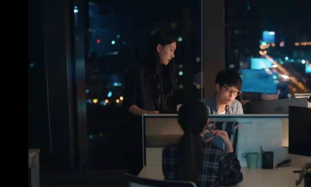 女心理师|女心理师：小莫被孤立的4点原因，说出来个个心酸，第4条真相了