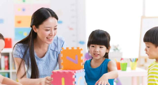 英国|“最受欢迎”女友职业榜单流出,第一名实至名归,护士意外垫底