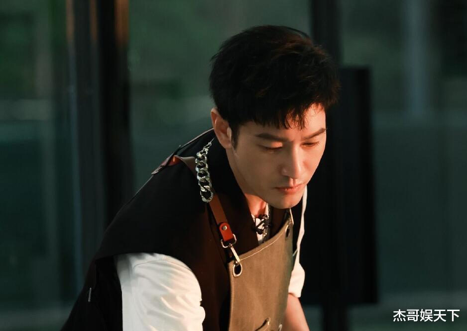 黄晓明|黄晓明耍心眼，丁真动机不纯，《中餐厅》收官只能靠周也勉强挽尊