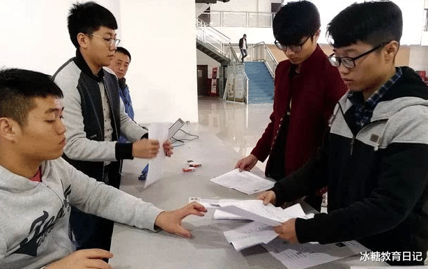 教师|教师队伍迎来调整，学校将提高入职门槛，学历或成为主要标准
